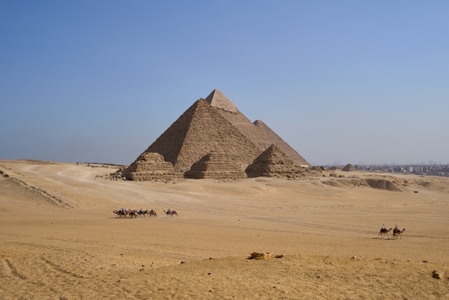 Pirâmides do Egito por Dentro - Xtravel
